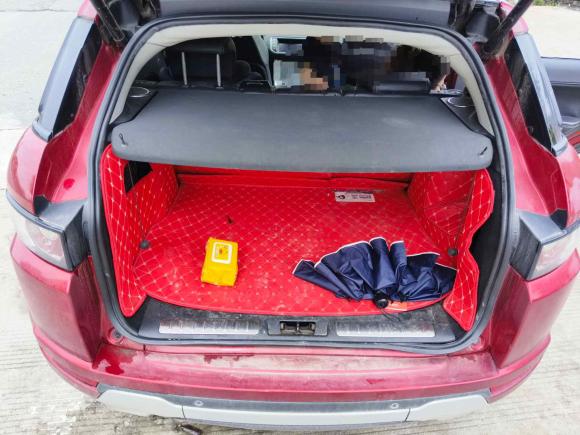 [台州·浙J] 二手路虎揽胜极光2012款 2.0T 5门耀动版