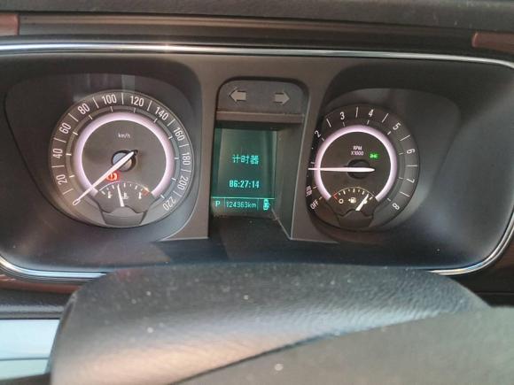 [南京·苏A] 二手别克别克GL82017款 25S 尊贵型 国V