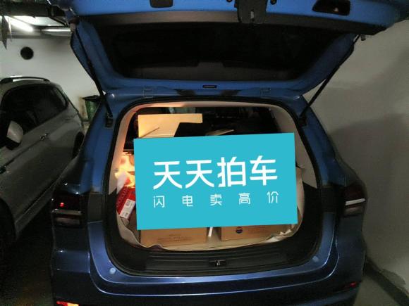 [济南·鲁A] 二手荣威荣威RX52018款 20T 两驱手动旗舰版