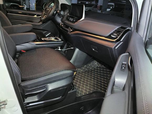 [成都·辽A] 二手上汽大通MAXUS大通G202021款 PLUS 2.0T 汽油自动豪华版