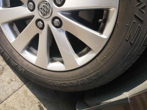 [无锡·苏B] 二手别克别克GL82018款 28T 豪华型 国VI