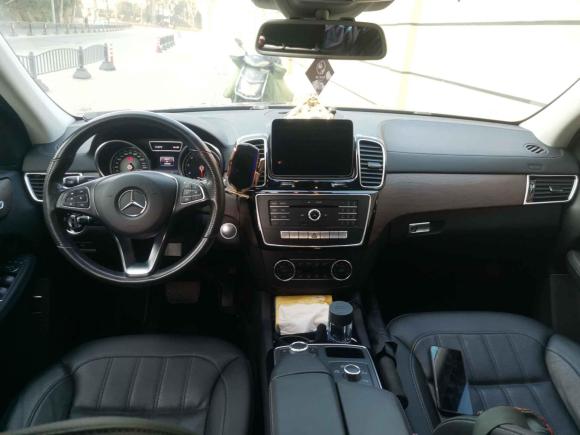 [上海·沪D] 二手奔驰奔驰GLE2017款 GLE 320 4MATIC 动感型