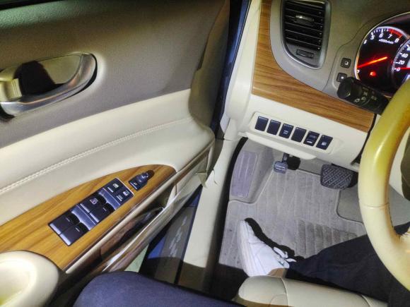 [上海·沪L] 二手日产天籁2011款 2.5L XL领先版