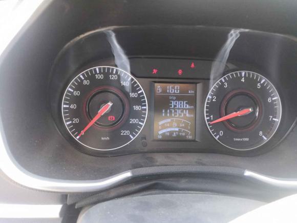 [青岛·鲁B] 二手中华中华V32017款 1.5L 手动精英型