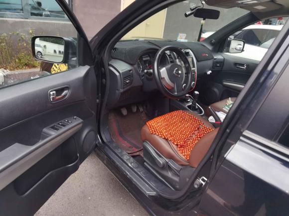 [杭州·粤E] 二手东风风度东风风度MX62015款 2.0L 手动四驱领航版