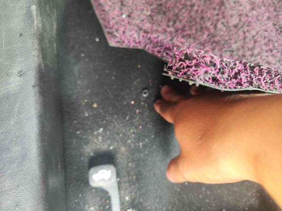 [合肥·皖A] 二手江汽集团江淮iEVA502018款 豪华型