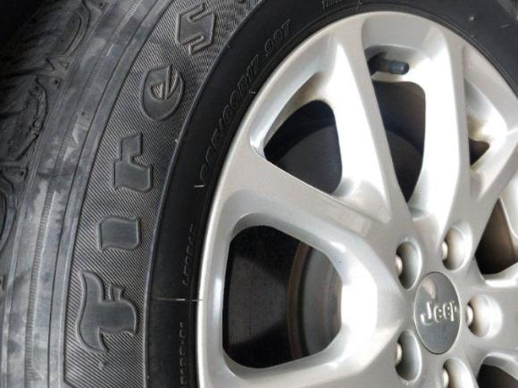 [上海·沪B] 二手Jeep自由光2017款 2.0L 优越版