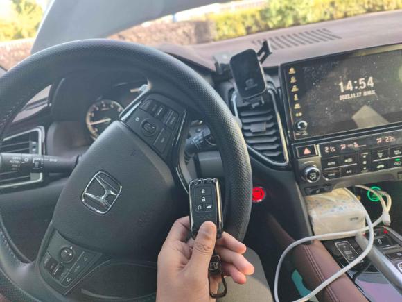 [义乌·浙G] 二手本田本田UR-V2020款 370TURBO 两驱尊雅版