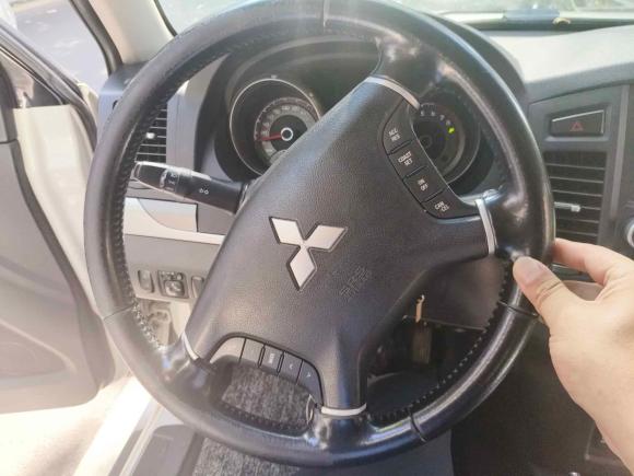 [苏州·苏U] 二手三菱帕杰罗2011款 3.0L 精英版