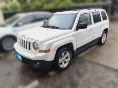 [上海·苏F] Jeep自由客2014款 2.4L 豪华导航版