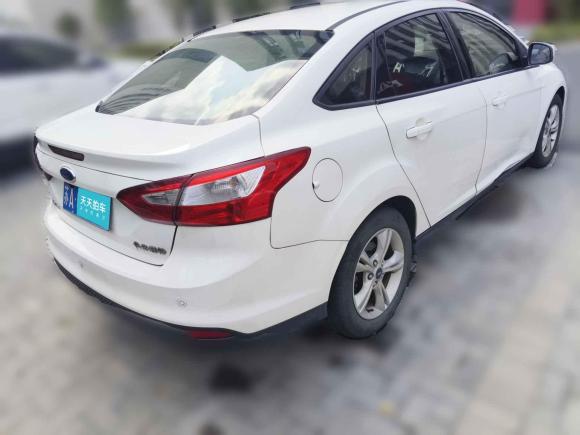 [常州·苏A] 二手福特福克斯2012款 三厢 1.6L 自动风尚型