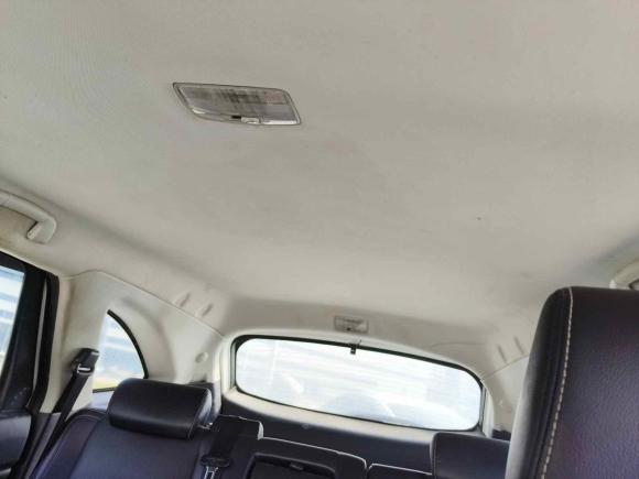 [广州·云J] 二手江铃驭胜S3502016款 2.0T 自动四驱汽油豪华版5座