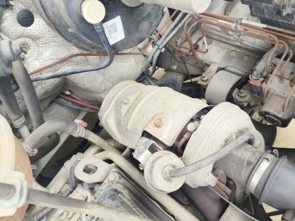 [常州·苏D] 二手东风御风御风2014款 2.5T御利宝物流车中轴中顶ZD25