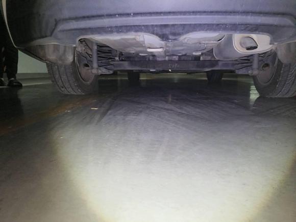 [上海·蒙A] 二手长安悦翔V72016款 1.6L 手动乐享型 国V