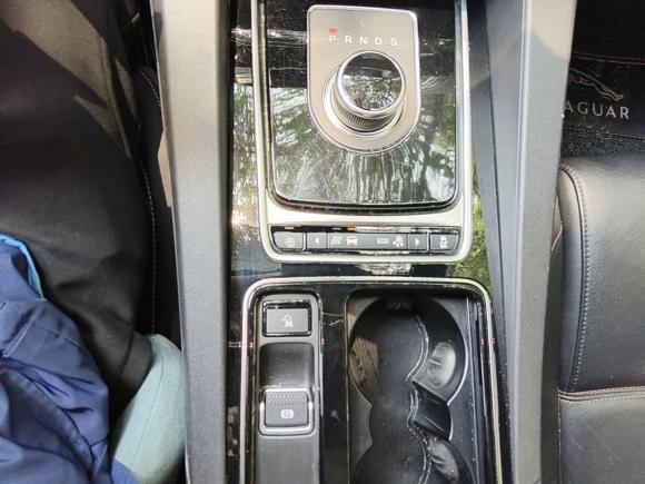 [杭州·浙A] 二手捷豹捷豹F-PACE2018款 2.0T 四驱都市尊享版