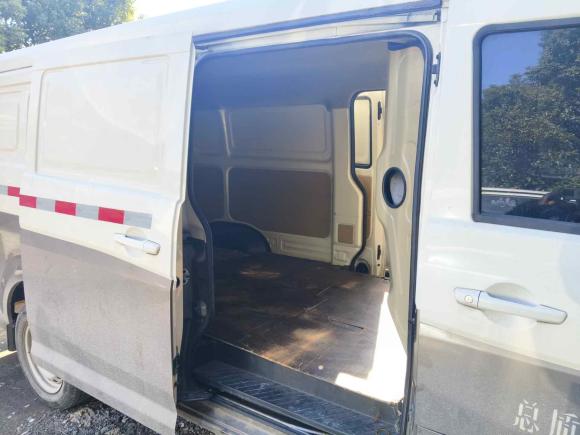 [上海·苏U] 二手长安跨越跨越星V72022款 1.6L汽油豪华型2座对开门DAM16KR