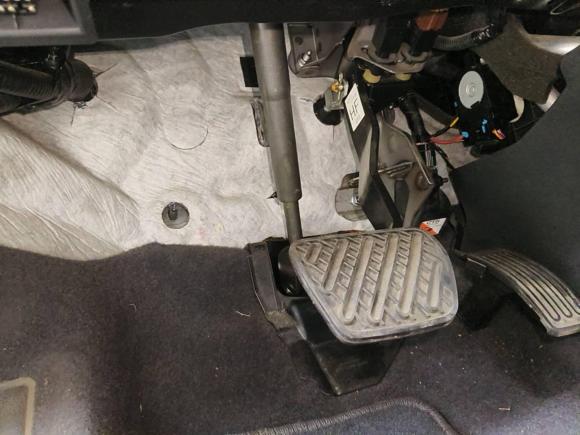 [上海·黑J] 二手雷诺科雷傲2014款 改款 2.0L 两驱时尚版