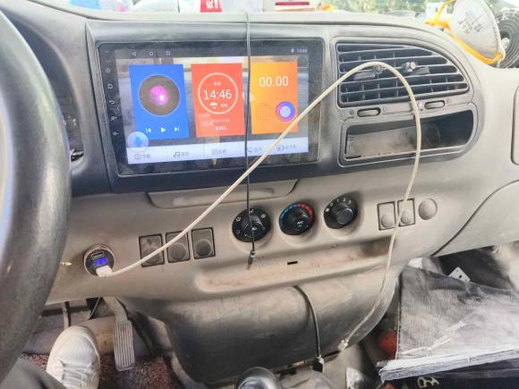 [杭州·浙G] 二手福特经典全顺2013款 2.8T柴油物流型短轴中顶JX493ZLQ4