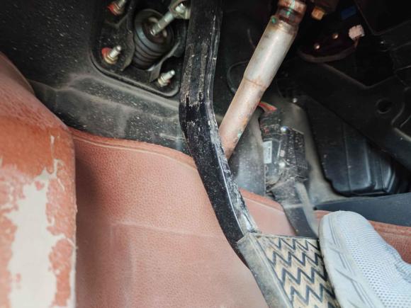 [南通·苏H] 二手江铃驭胜S3502013款 2.4T 自动两驱柴油豪华版7座