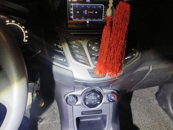 [苏州·苏E] 二手福特嘉年华2013款 三厢 1.5L 手动风尚型