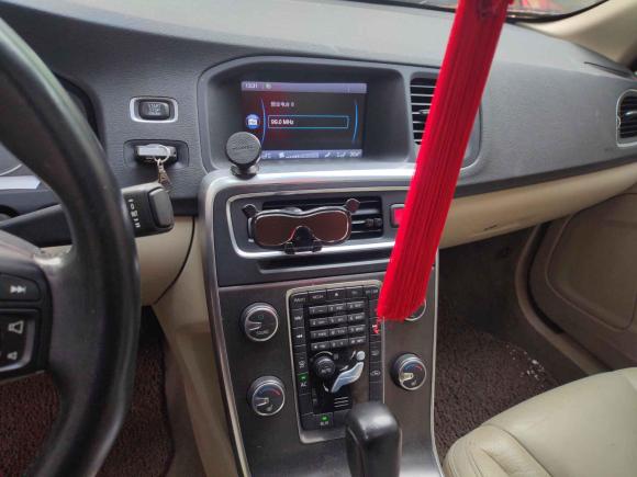 [上海·沪L] 二手沃尔沃沃尔沃S602012款 T5 智雅版