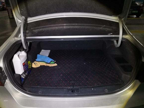 [无锡·沪A] 二手荣威荣威i6新能源2017款 45T 混动互联智享版