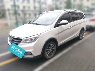 宝骏宝骏7302019款1.5L手动时尚型7座国VI