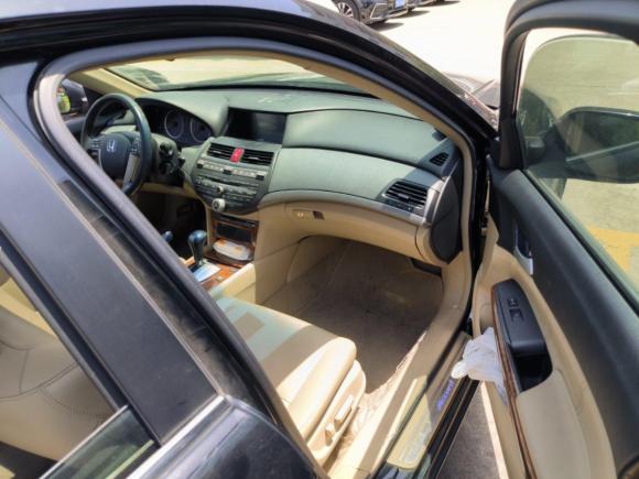 [上海·沪L] 二手本田雅阁2011款 2.4L EX