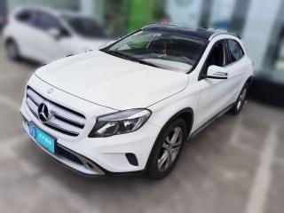 奔驰奔驰GLA2016款 GLA 200 动感型