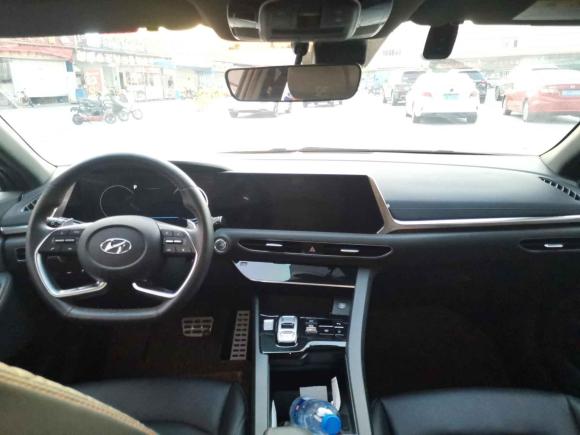 [广州·湘M] 二手现代索纳塔2022款 270TGDi DCT 20周年纪念款