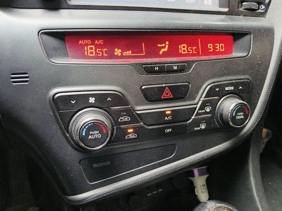 [无锡·苏B] 二手起亚起亚K52011款 2.0L 自动DLX