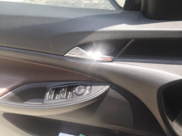 [佛山·粤E] 二手别克别克GL62018款 18T 6座豪华型