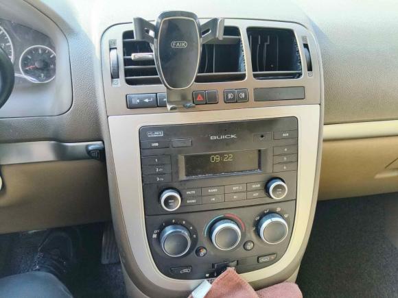 [上海·沪B] 二手别克别克GL82014款 2.4L 经典版