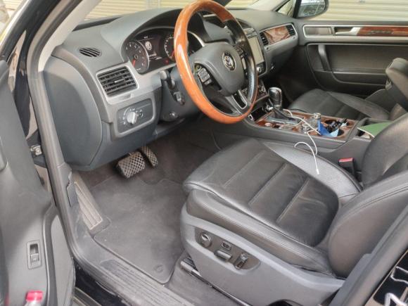 [南昌·赣A] 二手大众途锐2011款 3.0TSI 高配型