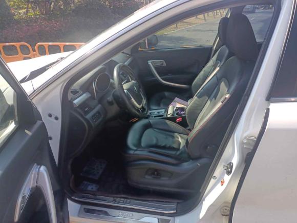 [金华·浙G] 二手奔腾奔腾X802013款 2.0L 自动豪华型