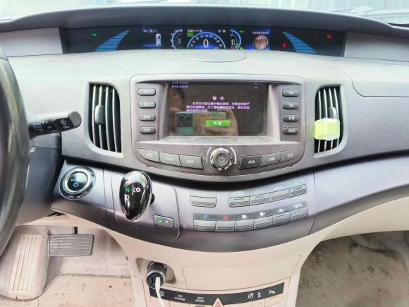 [青岛·鲁B] 二手比亚迪比亚迪e62016款 400 精英版