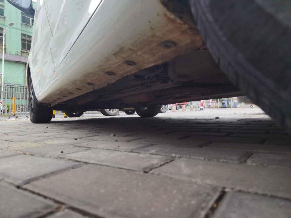 [深圳·粤B] 二手长安凯程长安欧尚A6002016款 1.5L 手动豪华型7座