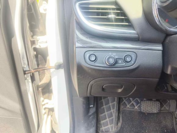 [青岛·鲁B] 二手别克昂科拉2016款 18T 自动两驱都市领先型