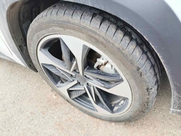 [武汉·鄂A] 二手吉利银河银河L72023款 1.5T 115km 星舰