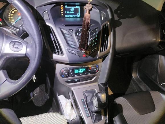 [无锡·苏B] 二手福特福克斯2012款 三厢 1.6L 自动风尚型