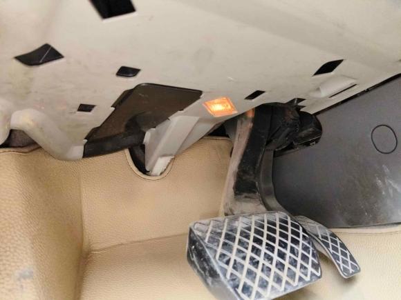 [杭州·浙A] 二手奥迪奥迪A6L2010款 2.0 TFSI 自动标准型