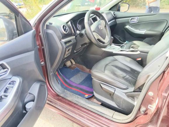 [武汉·鄂A] 二手启辰启辰T702015款 2.0L CVT睿享版