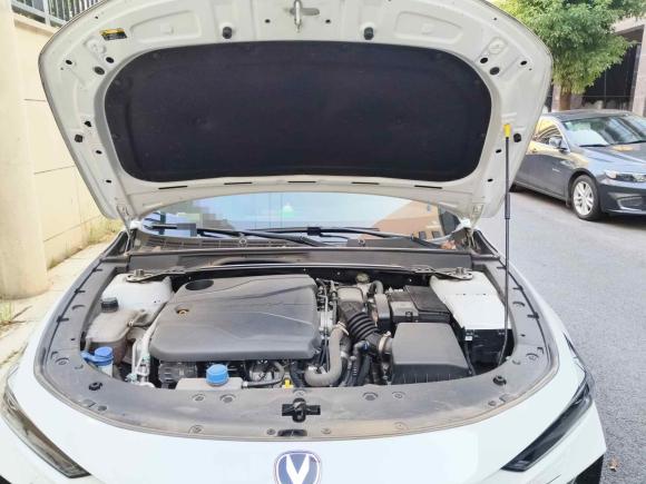 [武汉·鄂W] 二手长安长安UNI-V2022款 1.5T 尊贵型