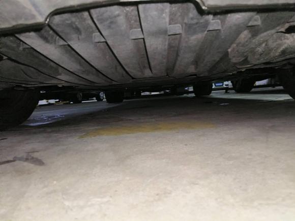 [广州·粤A] 二手奔驰奔驰R级2017款 R 320 4MATIC 豪华型臻藏版