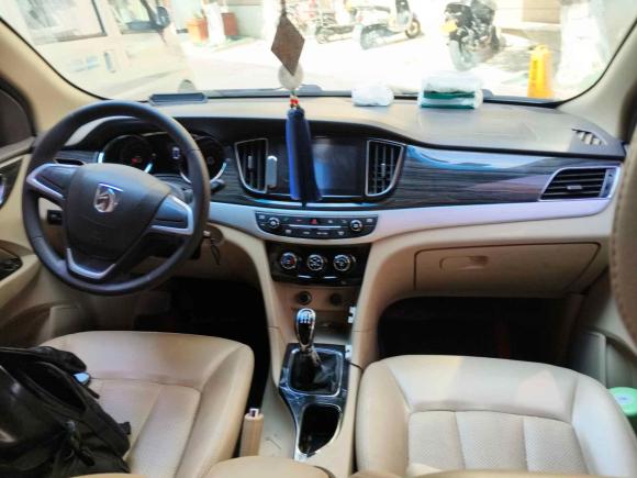 [成都·川A] 二手宝骏宝骏7302016款 1.5L 手动舒适型 7座 国V