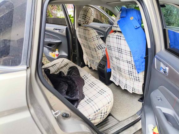 [佛山·粤X] 二手长安长安CS752016款 2.0L 手动豪华型 国V