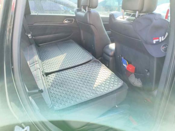 [南通·苏F] 二手Jeep大切诺基2014款 3.0TD 柴油 舒享导航版