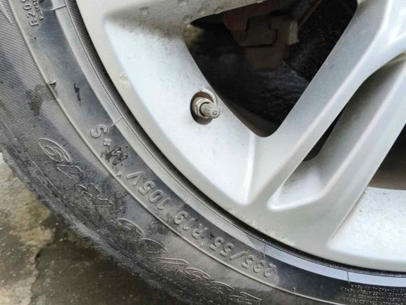 [上海·鄂A] 二手路虎揽胜极光2016款 2.0T SE PLUS 智享版