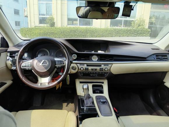 [南通·沪F] 二手雷克萨斯雷克萨斯ES2015款 200 舒适版