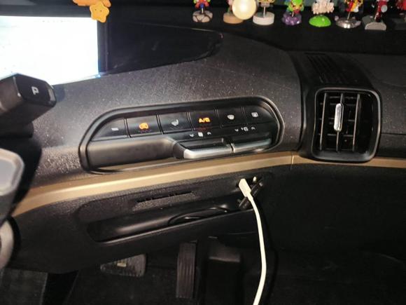 [杭州·浙A] 二手宝骏宝骏KiWi EV2021款 艺术家 三元锂